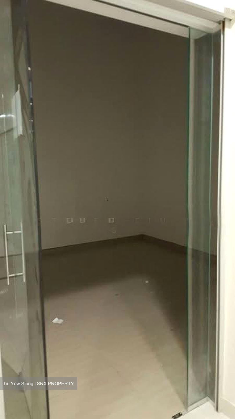 Centropod @ Changi (D14), Shop House #568040031